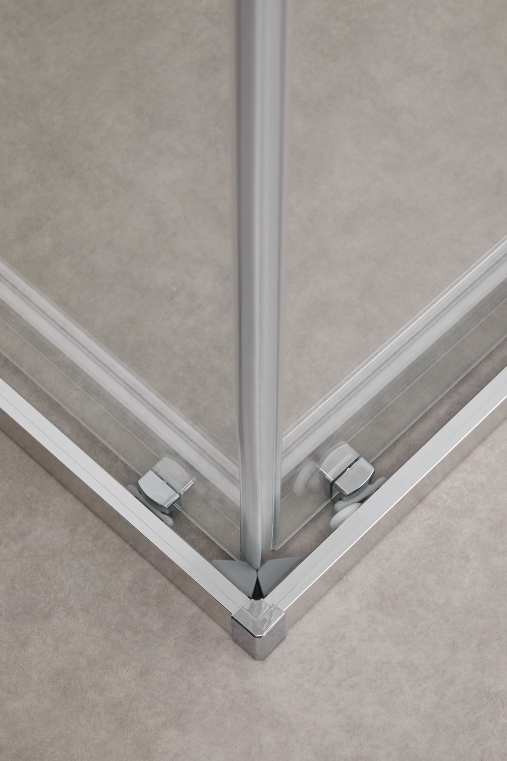 Mampara doccia quadrata con porte scorrevoli soft closing, vetro temperato 6 mm e alluminio Brent, immagine della galleria 8