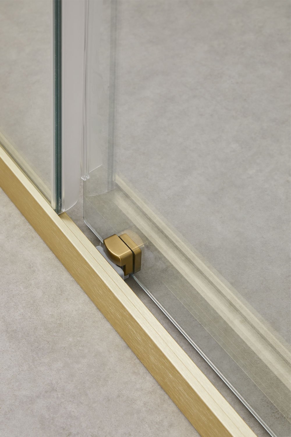 Mampara doccia con accesso frontale e porta scorrevole soft closing, vetro temperato 6 mm e alluminio Dover, immagine della galleria 8