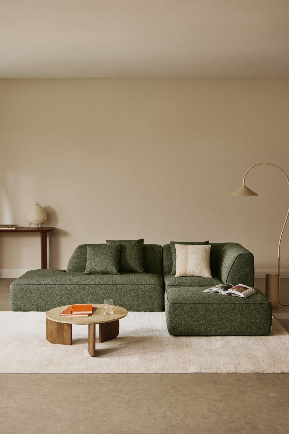 Divano angolare componibile Cardea 2 pezzi con chaise longue sinistra e pouf imbottito, immagine della galleria 1