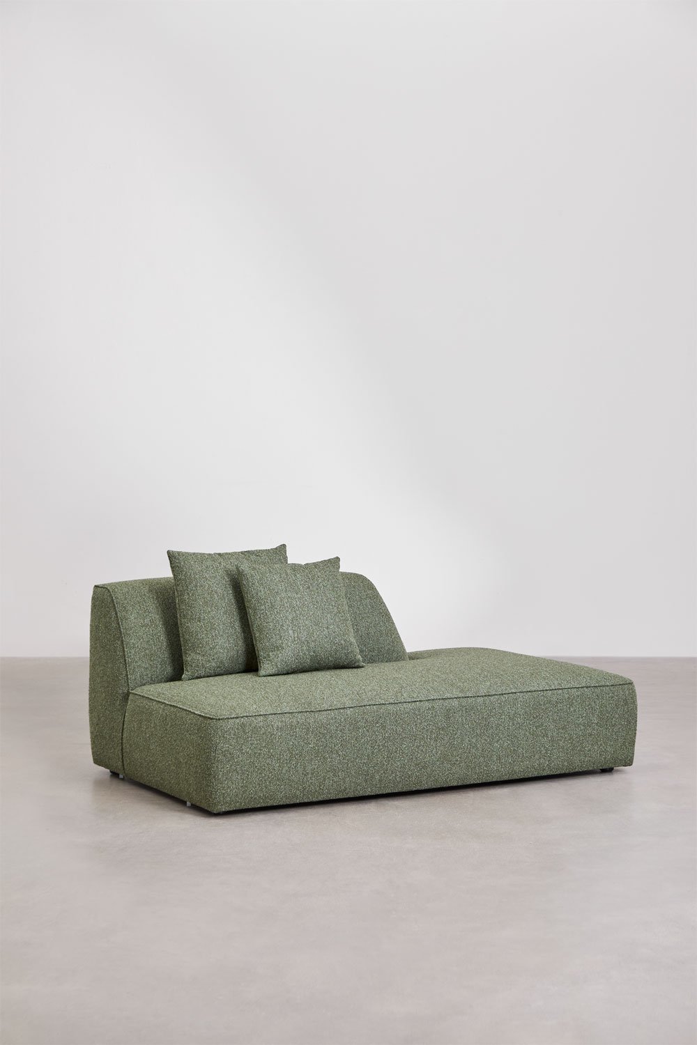 Divano angolare modulare Cardea a 3 pezzi con chaise longue destra e pouf imbottito, immagine della galleria 10