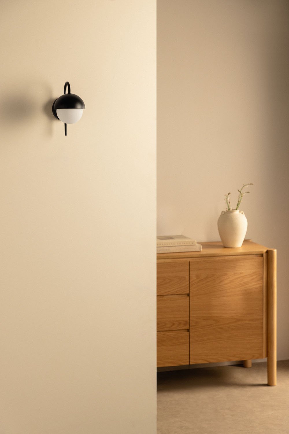 Lampada da parete in ferro Birgit, immagine della galleria 1