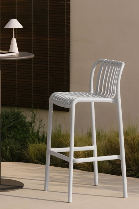 Sgabello alto da giardino 75 cm apilabile in polipropilene grigio chiaro Wendell