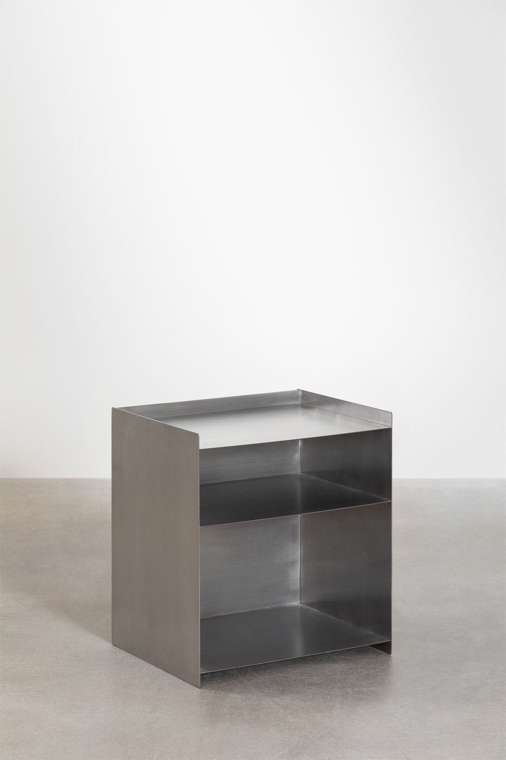 Confezione da 2 comodini in acciaio Nolvia, immagine della galleria 2
