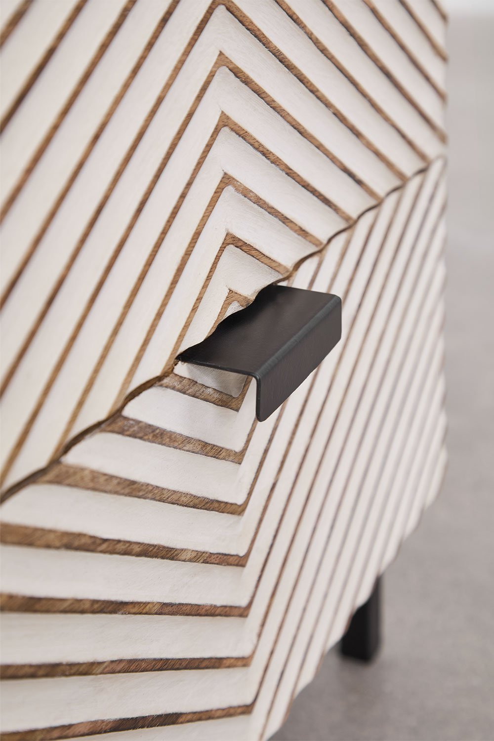 Comodino Alembe in legno di mango, immagine della galleria 6