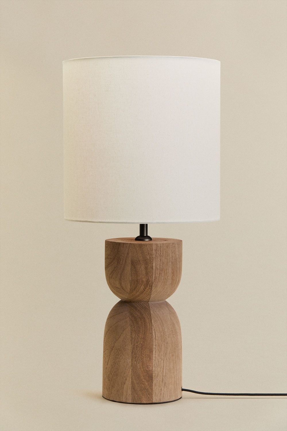 Lampada da tavolo in legno di mango Diniz, immagine della galleria 3