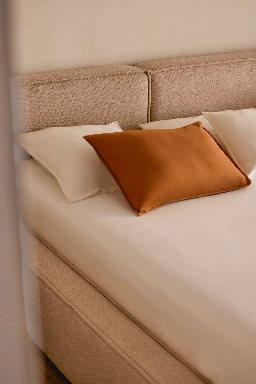 Letto con contenitore imbottito Lunari, immagine della galleria 3