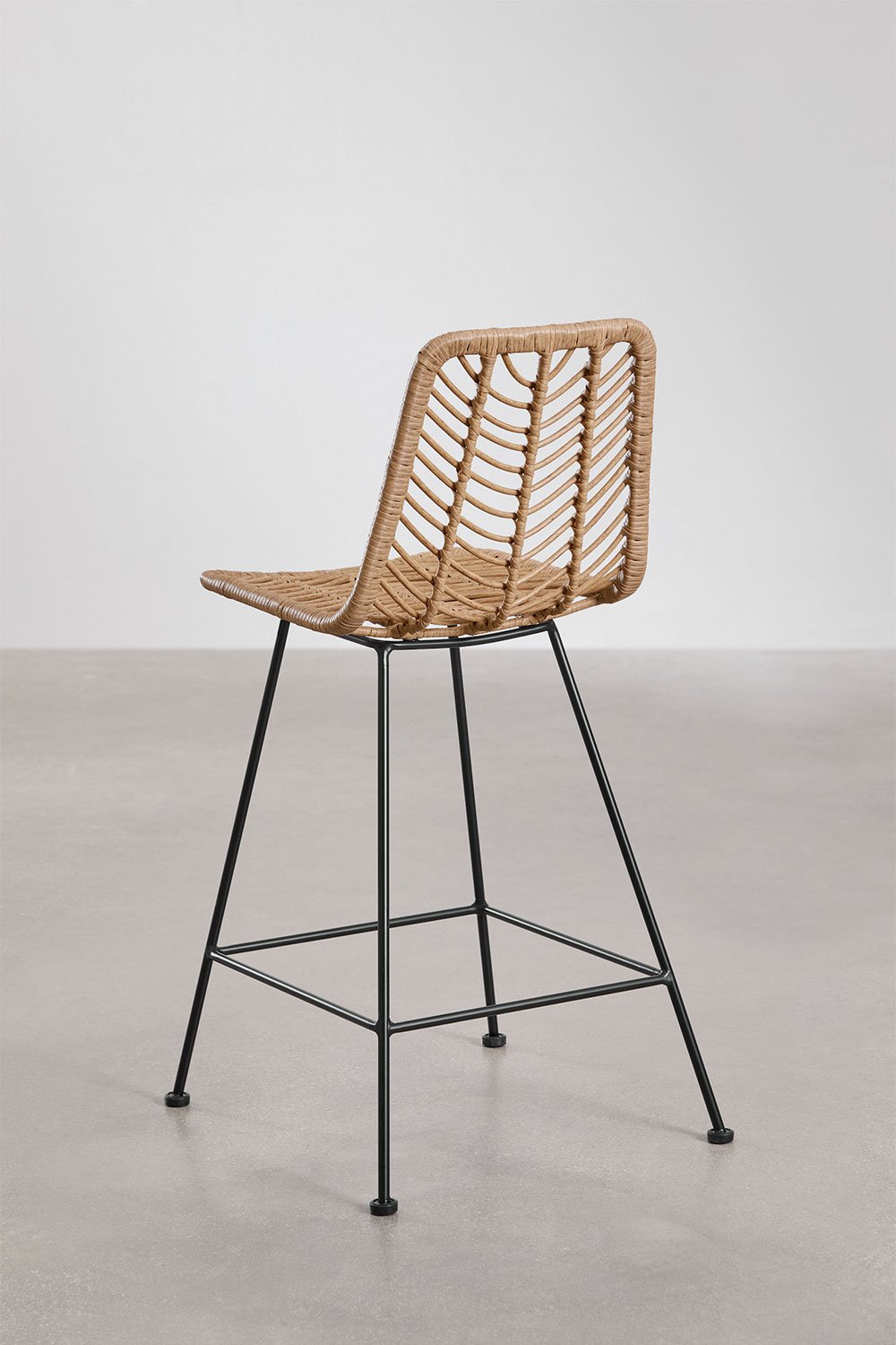 Confezione da 4 sgabelli alti in rattan sintetico Gouda Natural, immagine della galleria 3