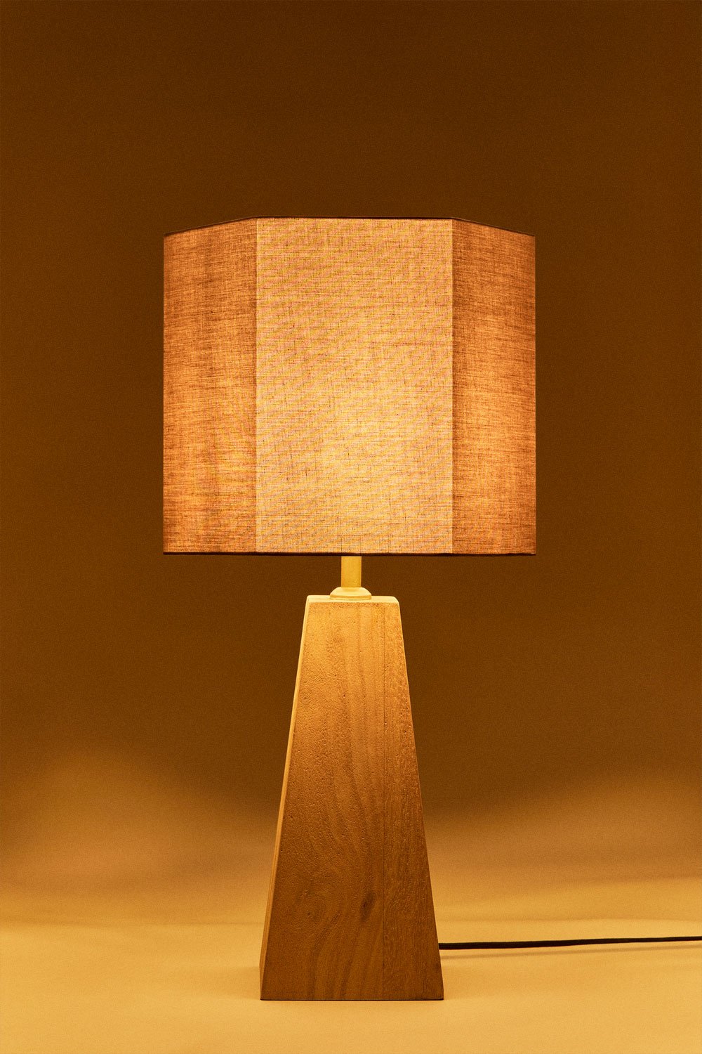 Lampada da tavolo in legno di mango Taraua, immagine della galleria 2