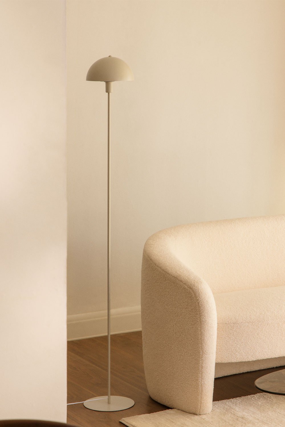 Lampada da terra in ferro Alnair, immagine della galleria 1