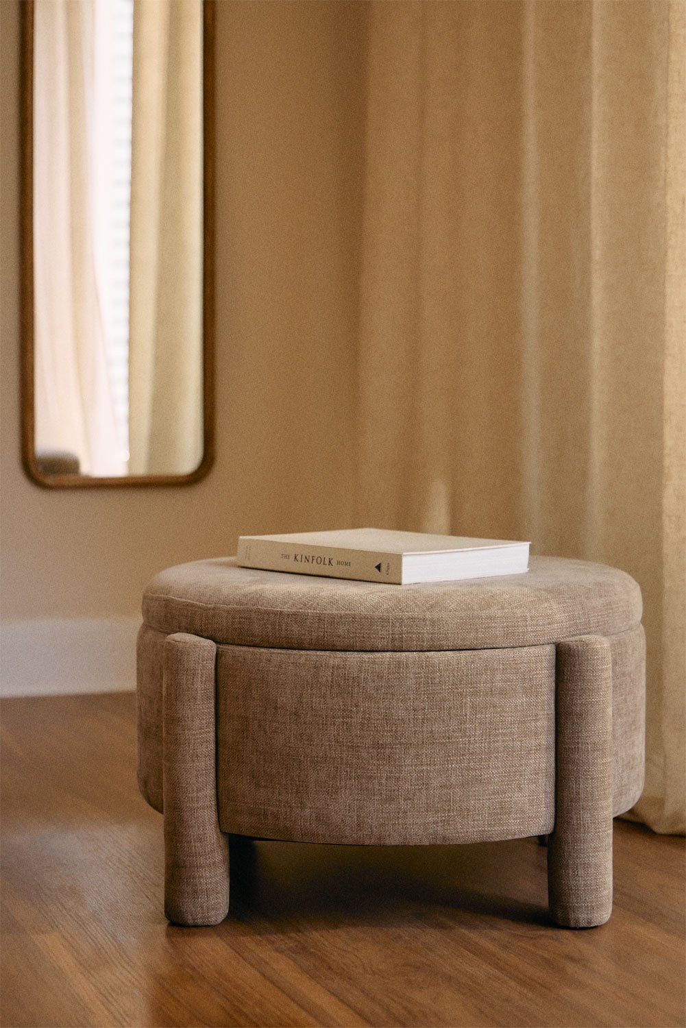 Pouf contenitore rotondo imbottito Cleo Ø70 cm, immagine della galleria 1