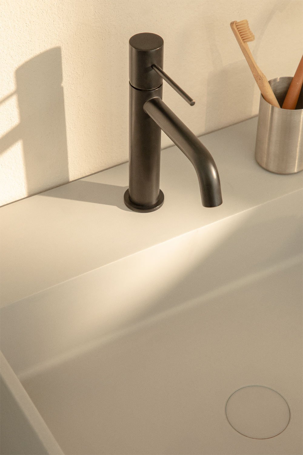 Lavabo quadrato con stoccaggio in cemento Olympus, immagine della galleria 2