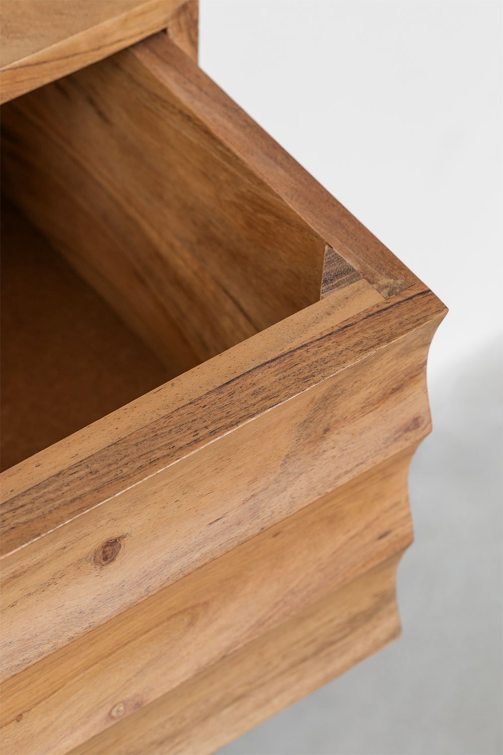 Confezione da 2 comodini sospesi in legno di acacia Petter, immagine della galleria 5