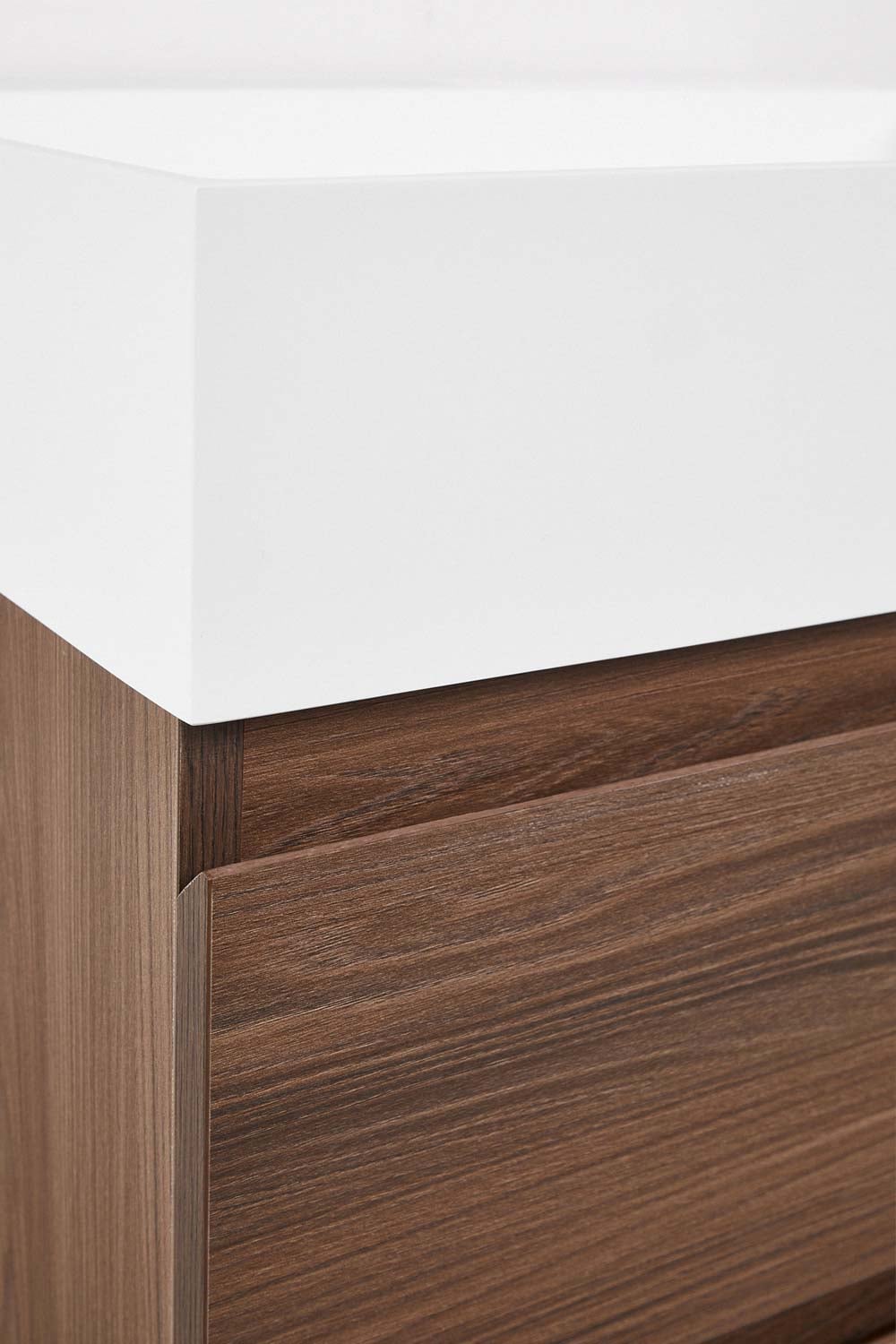 Set di mobili da bagno sospesi in legno e impiallacciatura di frassino con lavabo integrato Ona, immagine della galleria 4