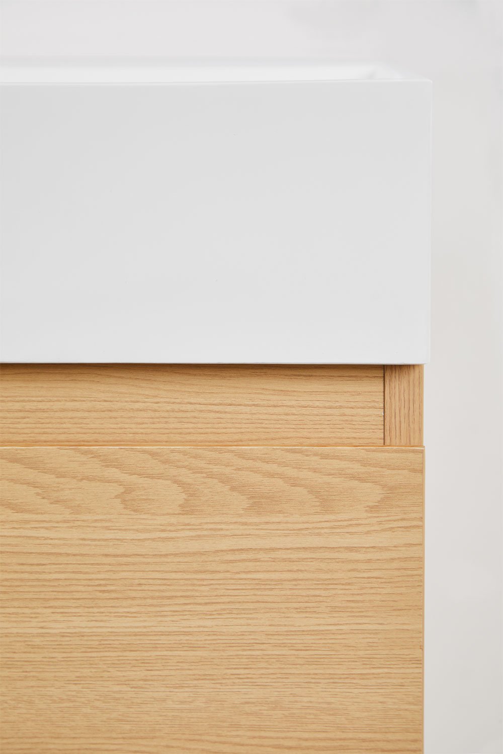 Set di mobili da bagno sospesi in legno e impiallacciatura di frassino con lavabo integrato Ona, immagine della galleria 6