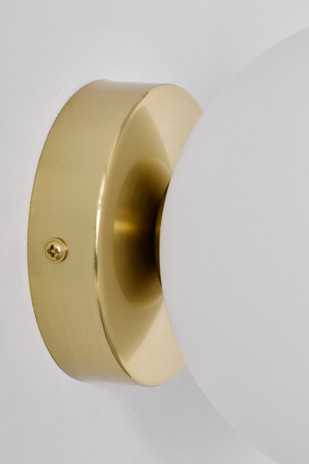 Uvol Applique tradizionale in acciaio inox con sfera di cristallo, immagine della galleria 3
