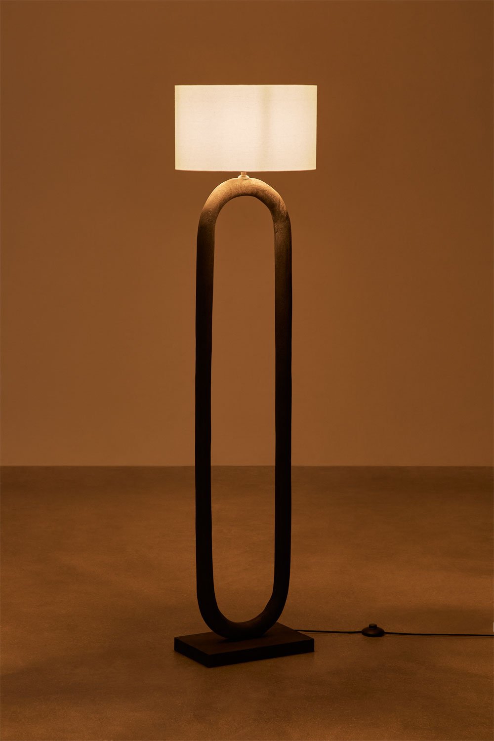 Lampada da terra in legno di mango Tiberia, immagine della galleria 2