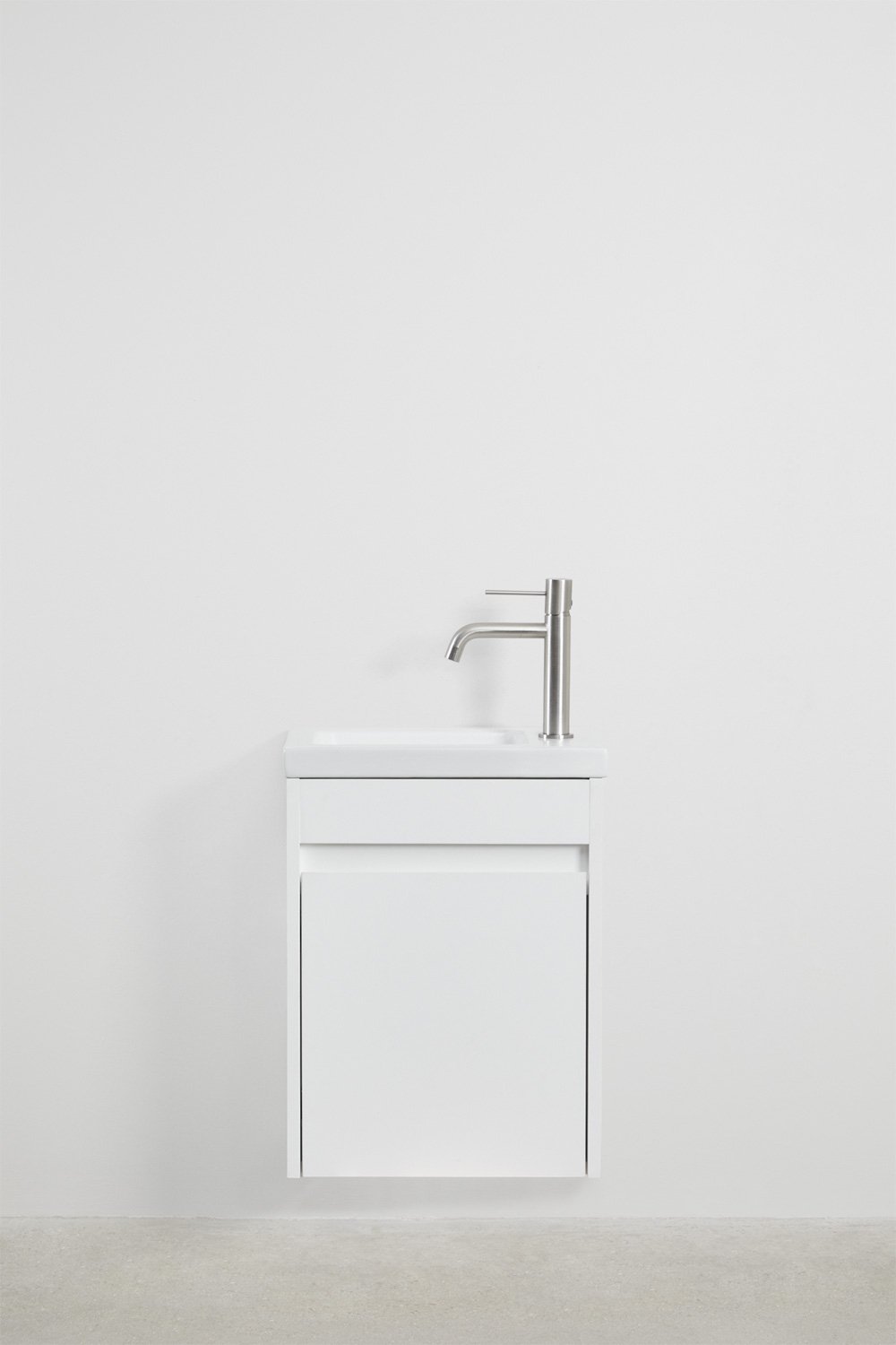 Set di mobili da bagno in legno con lavabo integrato Narek, immagine della galleria 2