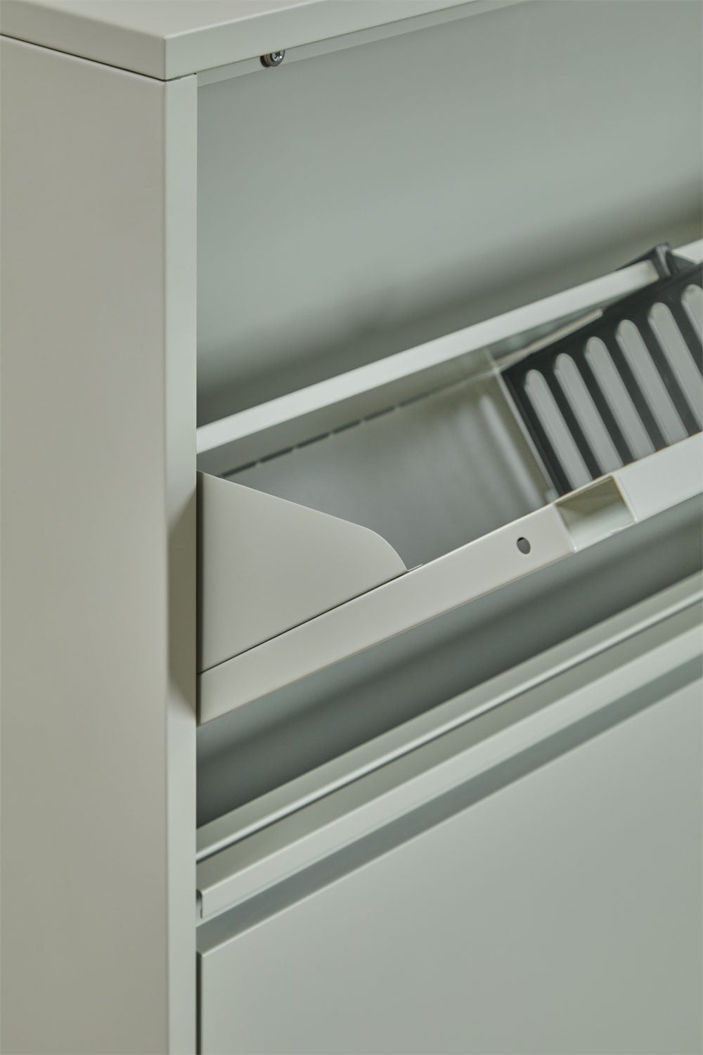 Scarpiera in acciaio Logan, immagine della galleria 8