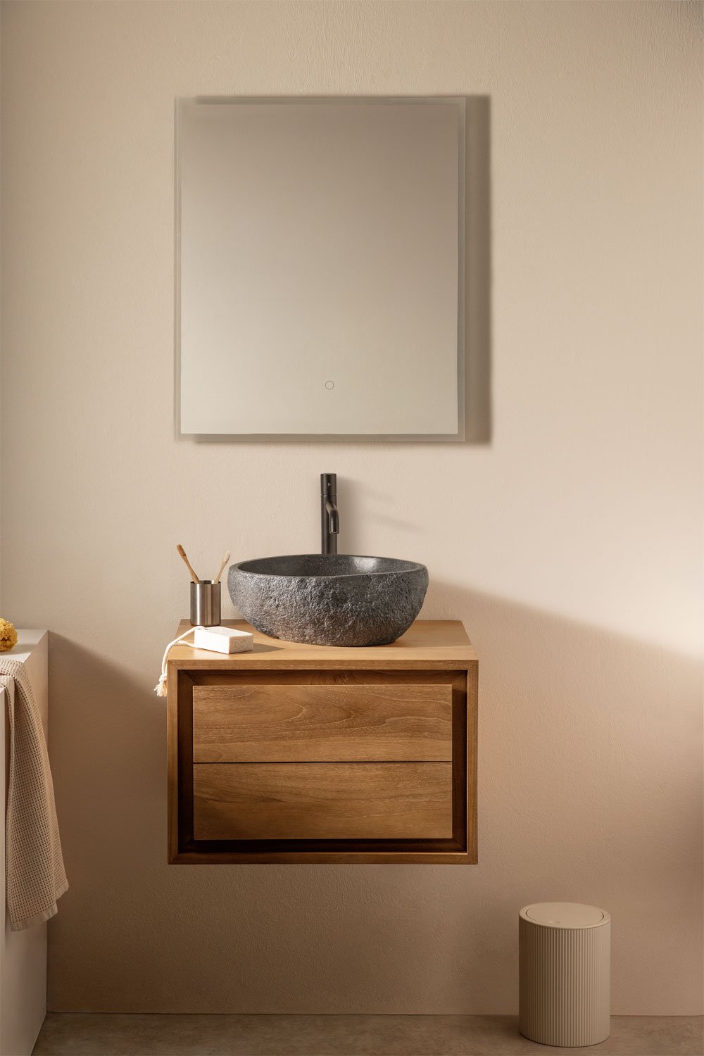 Set di mobili da bagno in legno di teak Jabari, immagine della galleria 1
