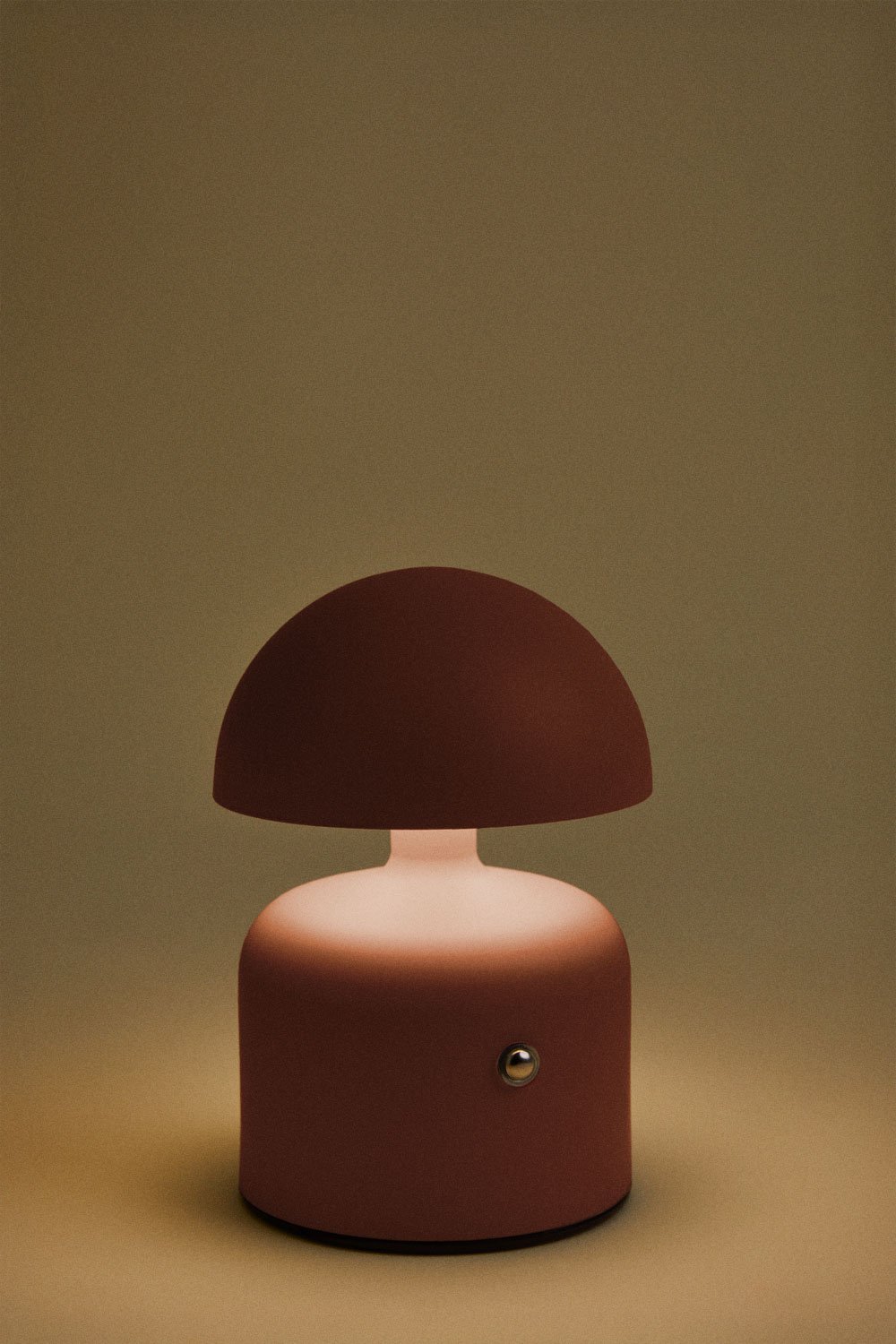 Lampada da tavolo a LED per esterni in ferro senza fili Nantali, immagine della galleria 2