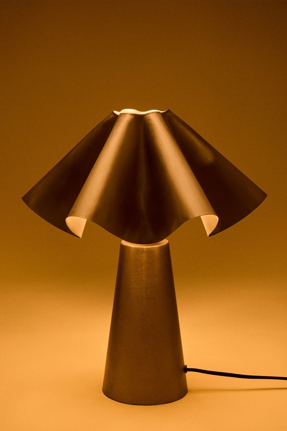Lampada da tavolo in ferro Sheldon, immagine della galleria 2