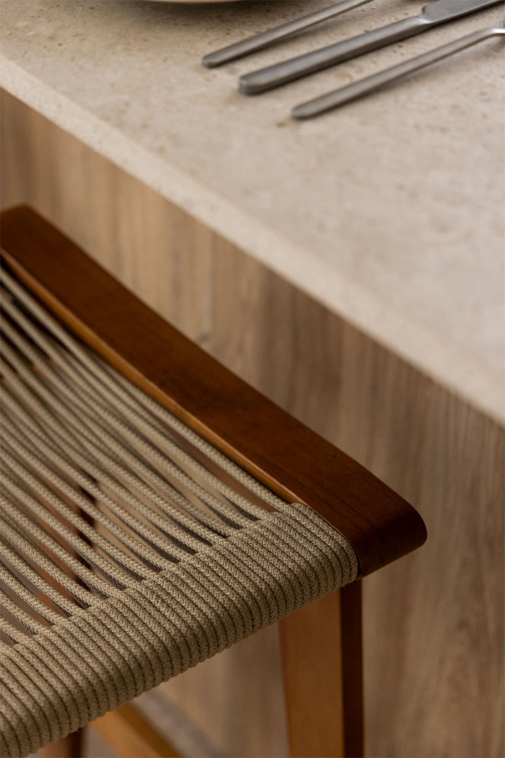 Sgabello alto 65 cm in legno di acacia e corda intrecciata Tenay , immagine della galleria 2