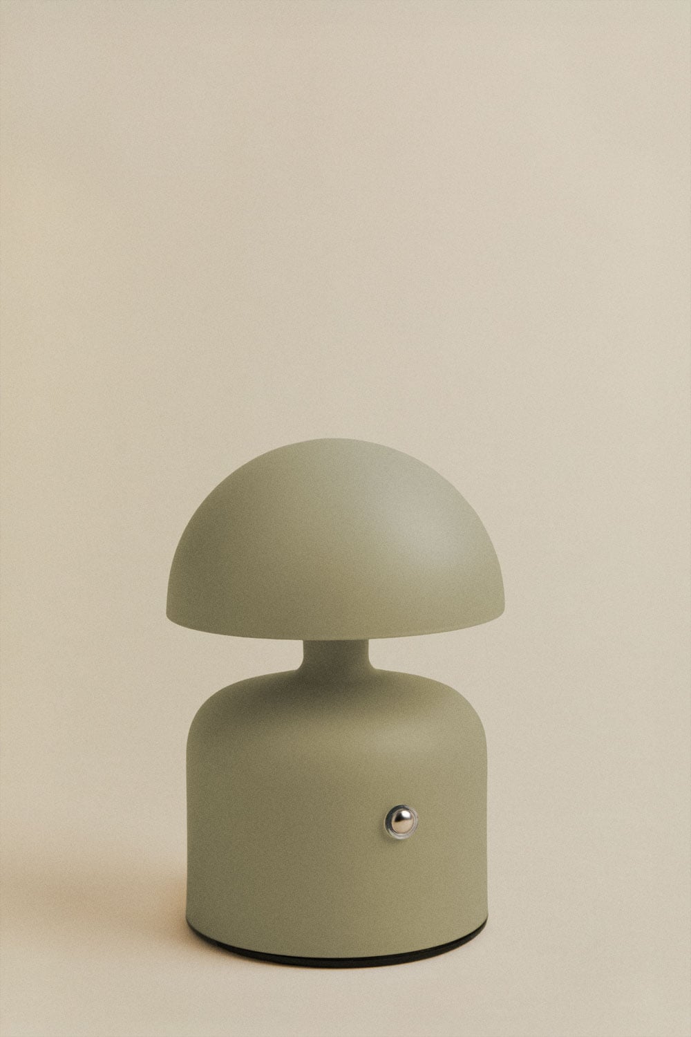 Lampada da tavolo LED wireless in ferro Nantali, immagine della galleria 3