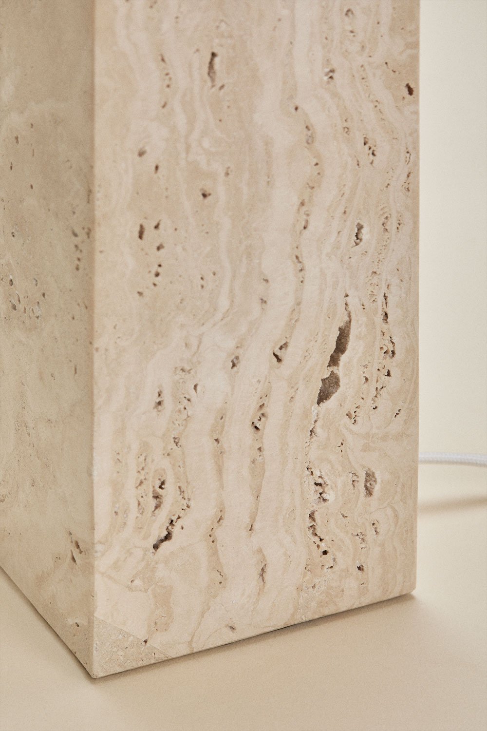Base per lampada da tavolo in travertino Davise, immagine della galleria 5