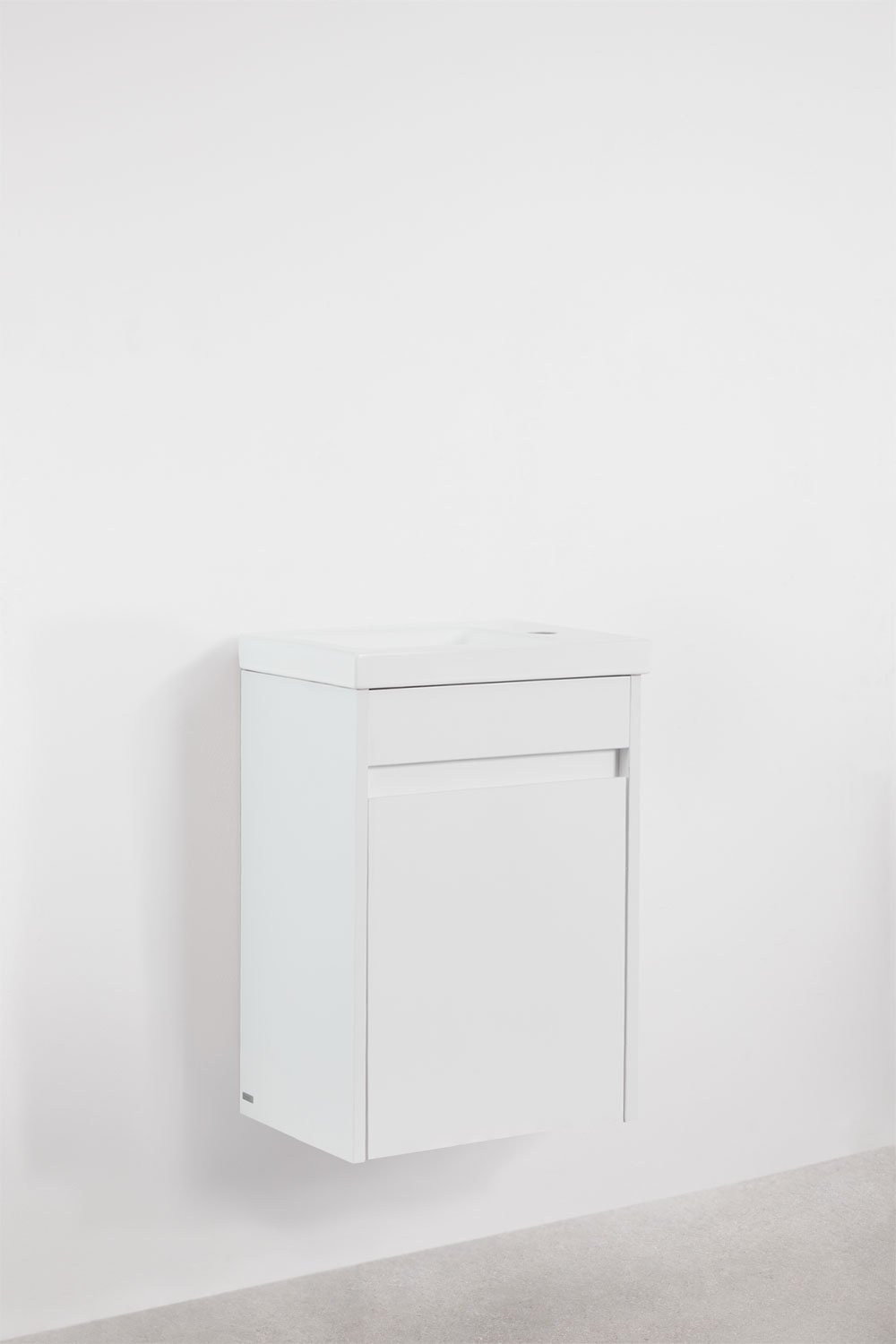 Set di mobili da bagno sospesi in legno con lavabo integrato Narek, immagine della galleria 3