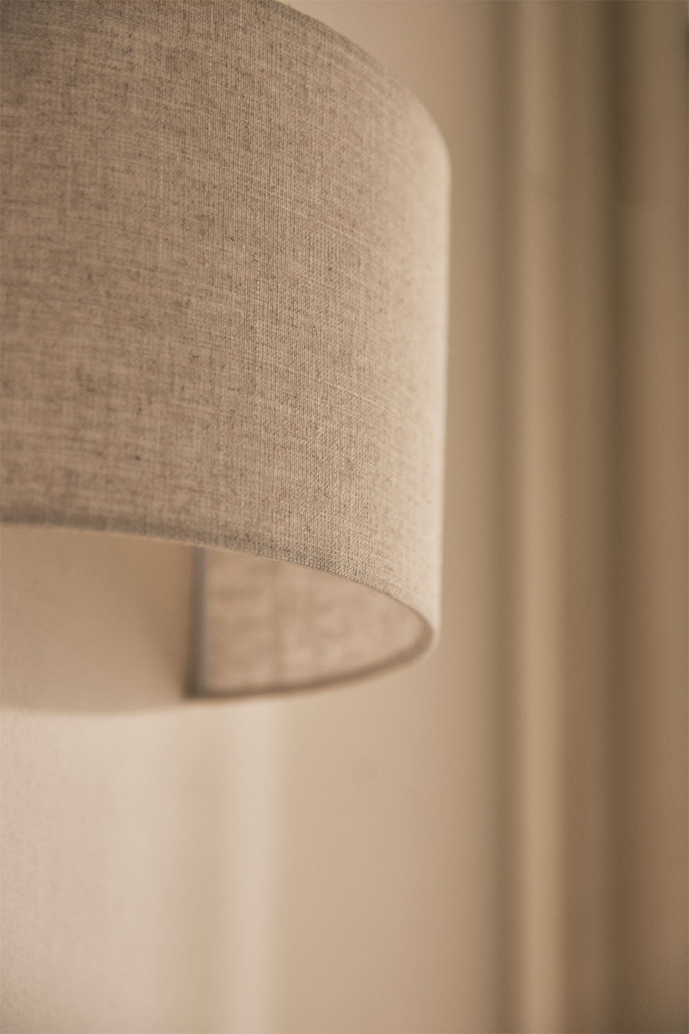 Lampada da parete in lino Kiraz, immagine della galleria 2