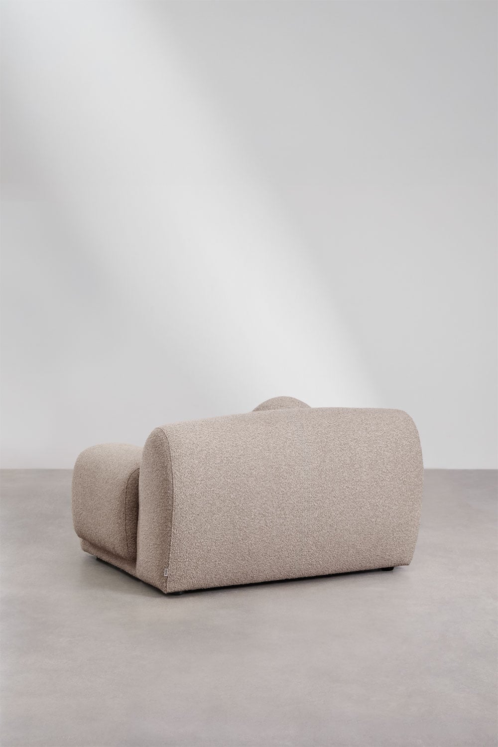 Poltrona imbottita Shirina, immagine della galleria 5