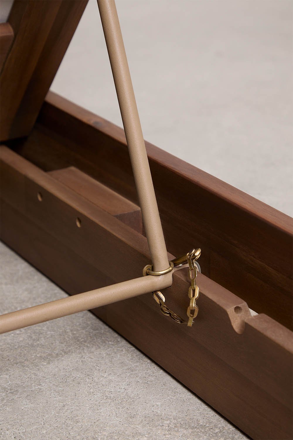 Lettino doppio reclinabile in legno di acacia Lecia, immagine della galleria 7