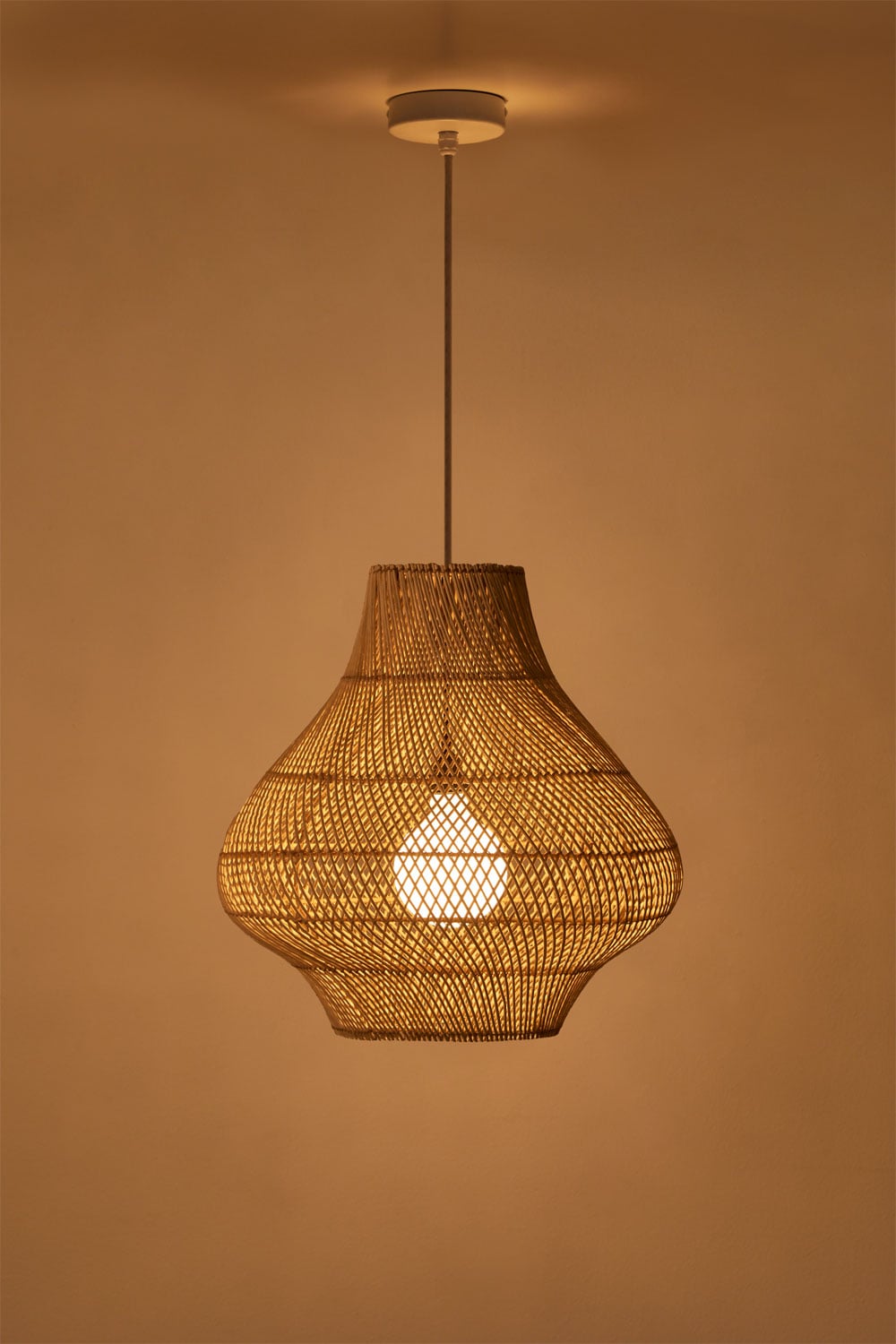 Lampada a sospensione in rattan Magali, immagine della galleria 2
