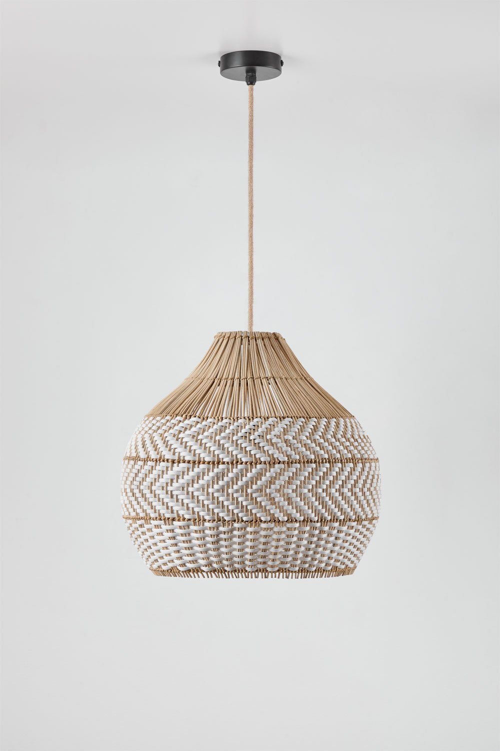 Lampada a sospensione in rattan intrecciato Llaury, immagine della galleria 1