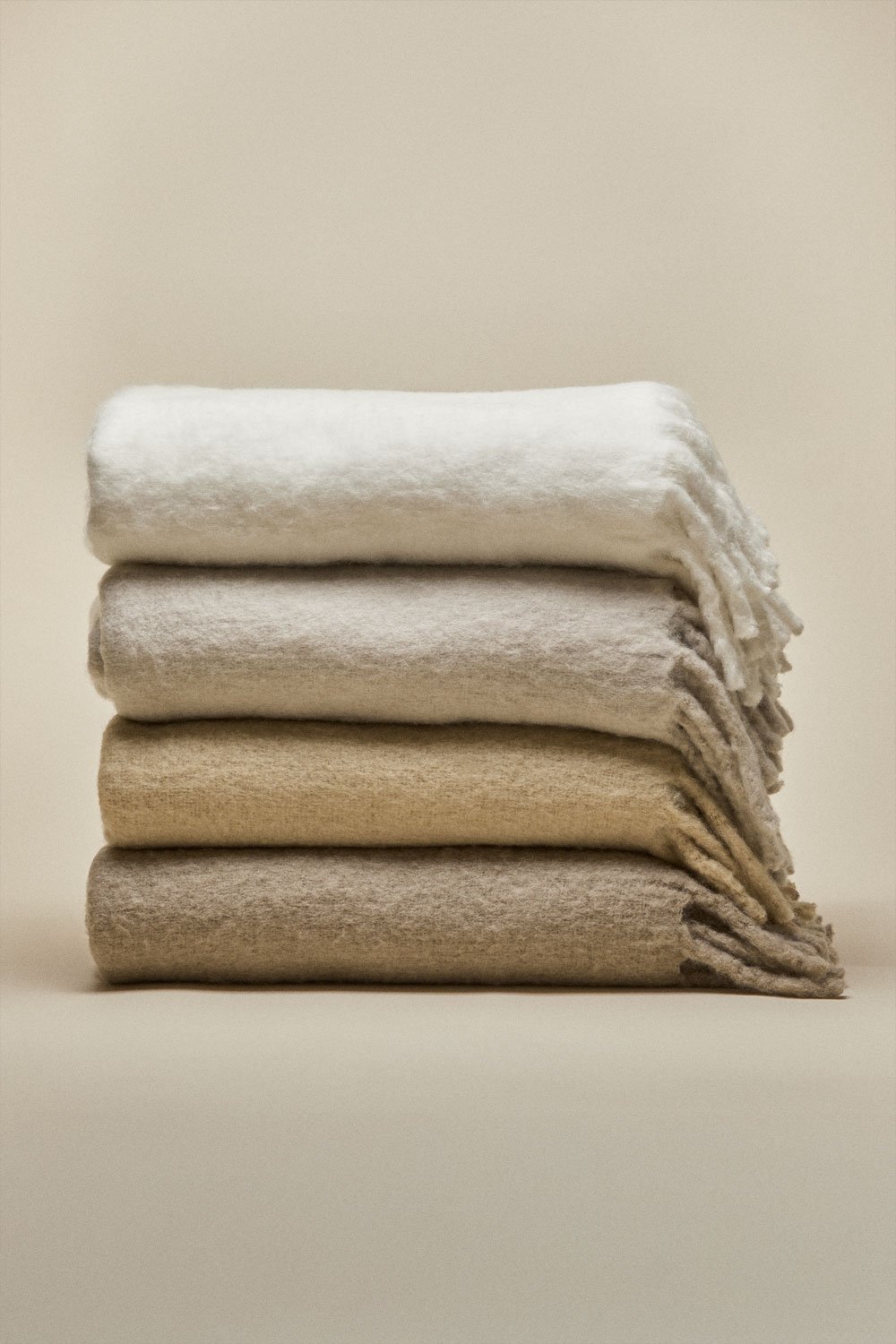 Coperta 150x130 cm con frange Dorota, immagine della galleria 8