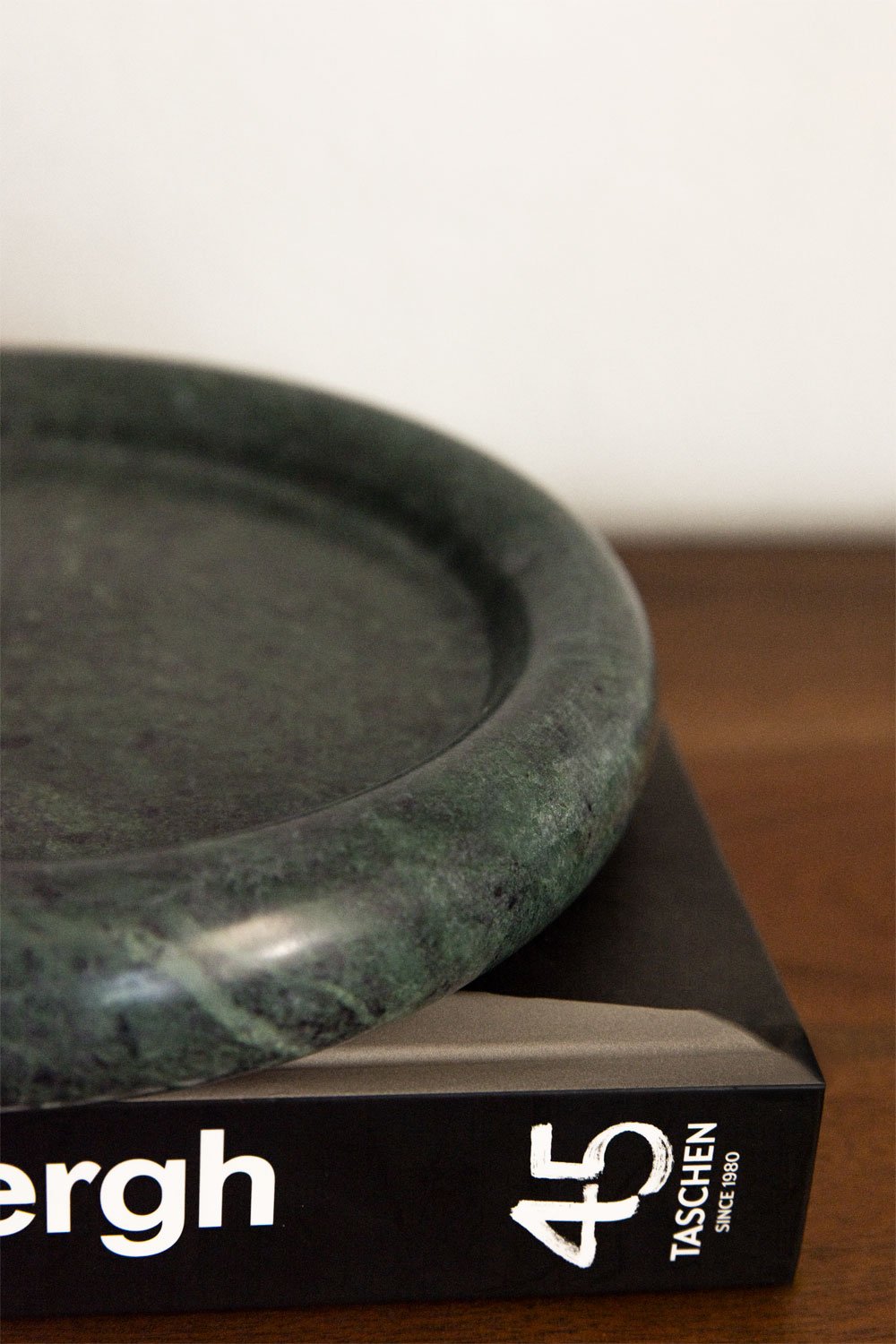 Vassoio decorativo rotondo Ø20 cm in marmo Velmar, immagine della galleria 2