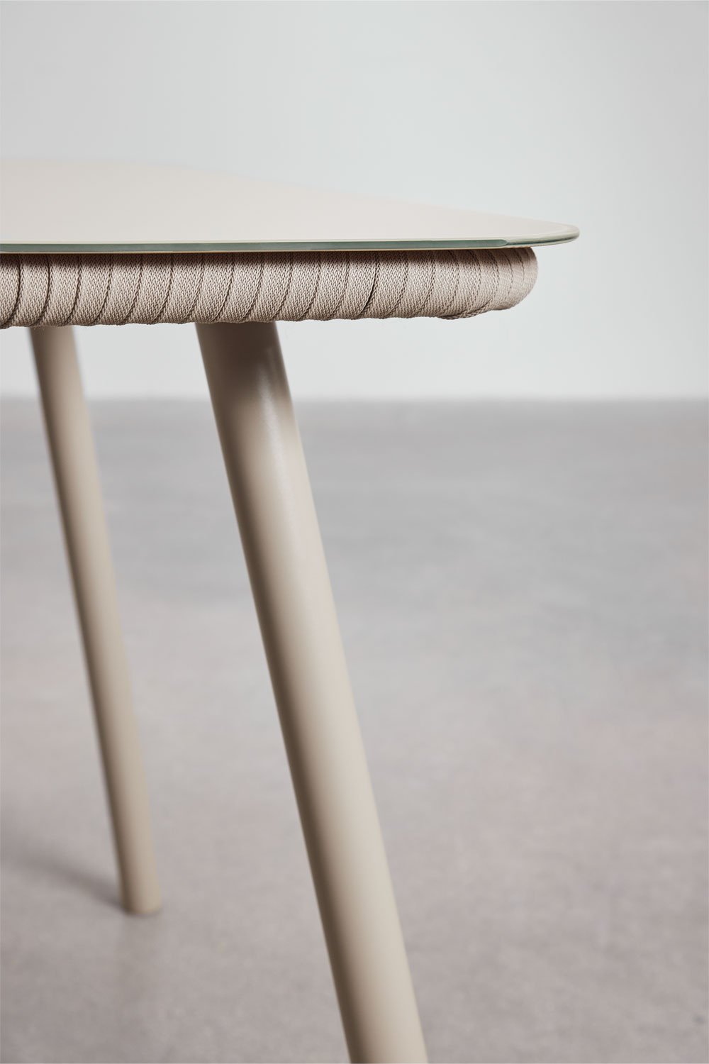 Set da tavola rettangolare 160x90 cm e 6 sedie da pranzo impilabili in alluminio Arhiza, immagine della galleria 4