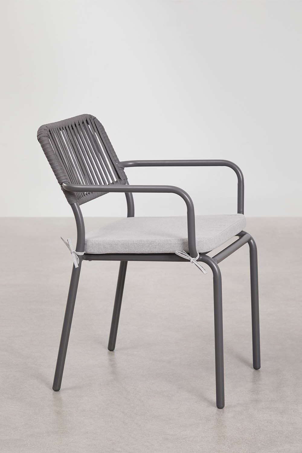 Set da tavolo rettangolare 160x90 cm e 6 sedie da pranzo impilabili in corda intrecciata Arhiza, immagine della galleria 6