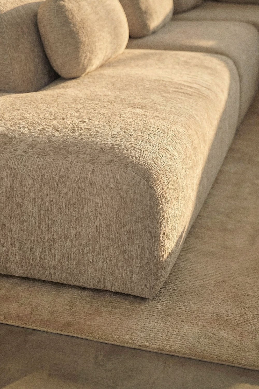 Divano modulare angolare a 4 pezzi con chaise longue sinistra in ciniglia confezionato sottovuoto Mérida, immagine della galleria 2