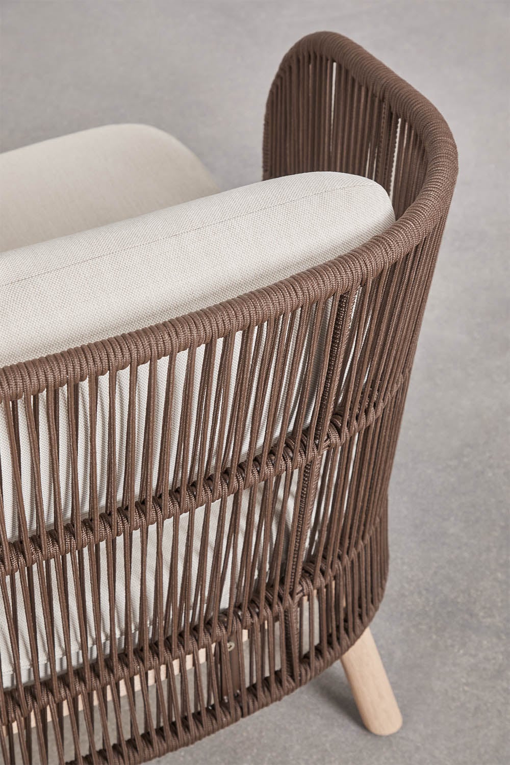 Divano da giardino a 2 posti in legno di acacia e corda intrecciata Capri, immagine della galleria 8