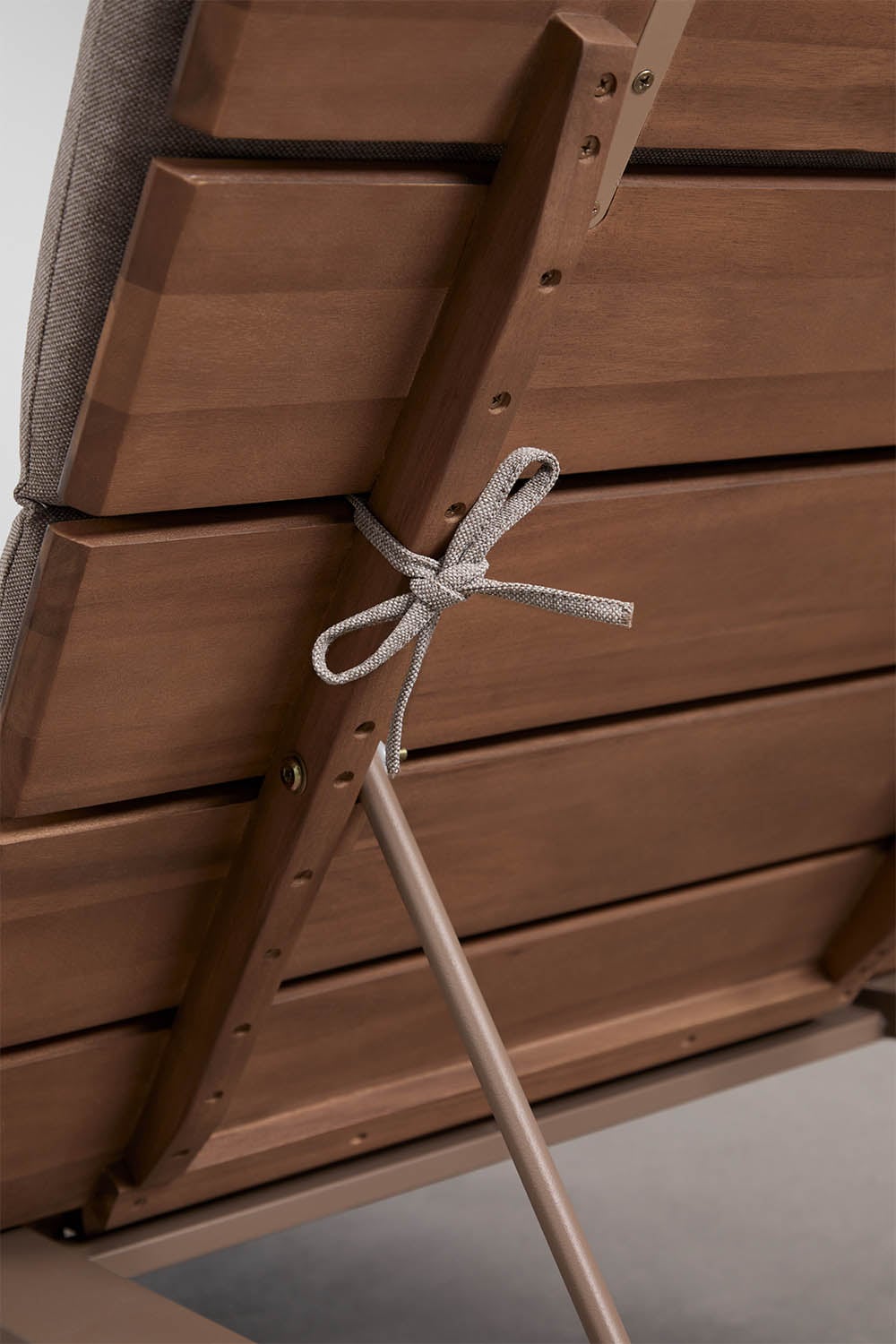 Set di 2 lettini reclinabili in legno di acacia e acciaio Sirka, immagine della galleria 9