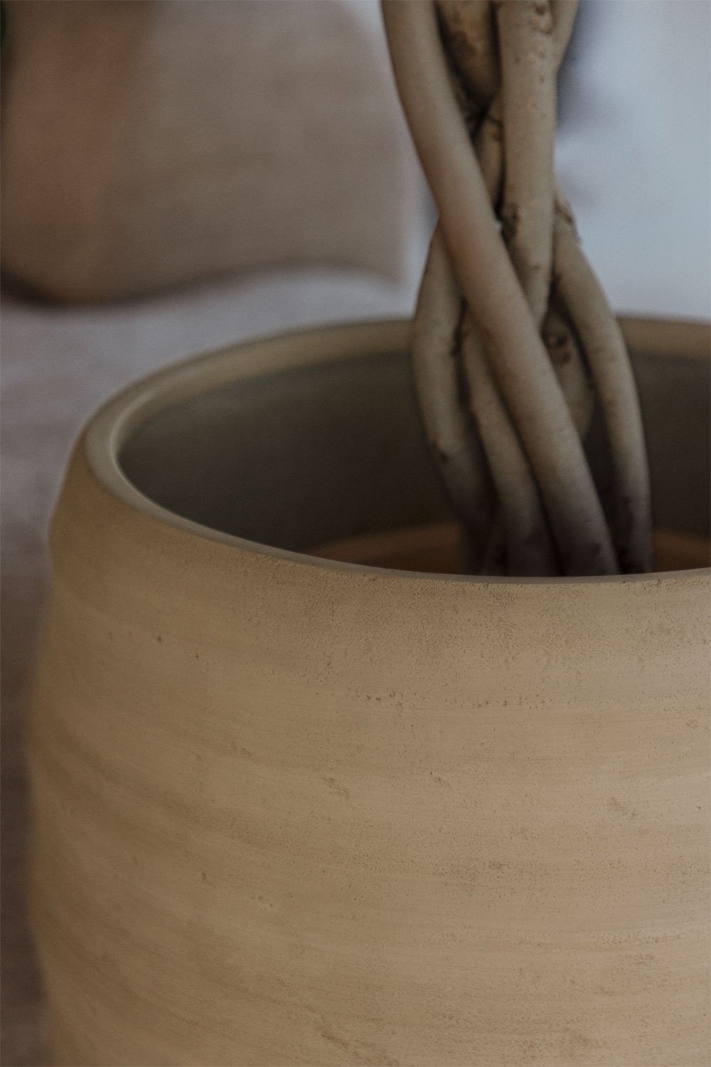 Vaso in cemento Gabe, immagine della galleria 2