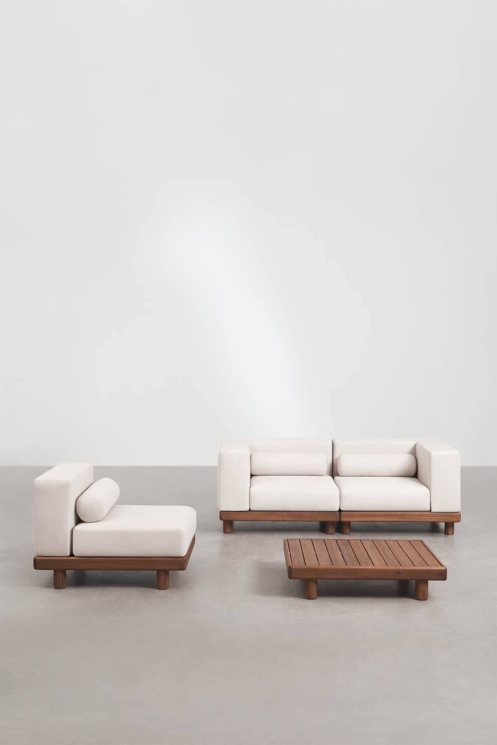 Conjunto da giardino con divano modulare a 2 pezzi con 2 moduli angolari, poltrona e tavolino in acacia Edrien, immagine della galleria 3