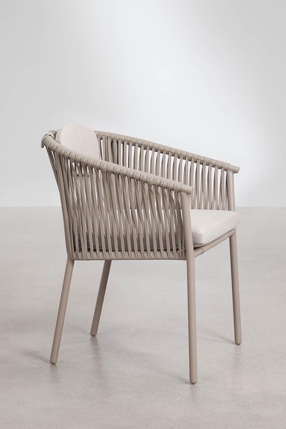 Set di 2 sedie da giardino impilabili con braccioli in alluminio e corda intrecciata Ondina, immagine della galleria 2