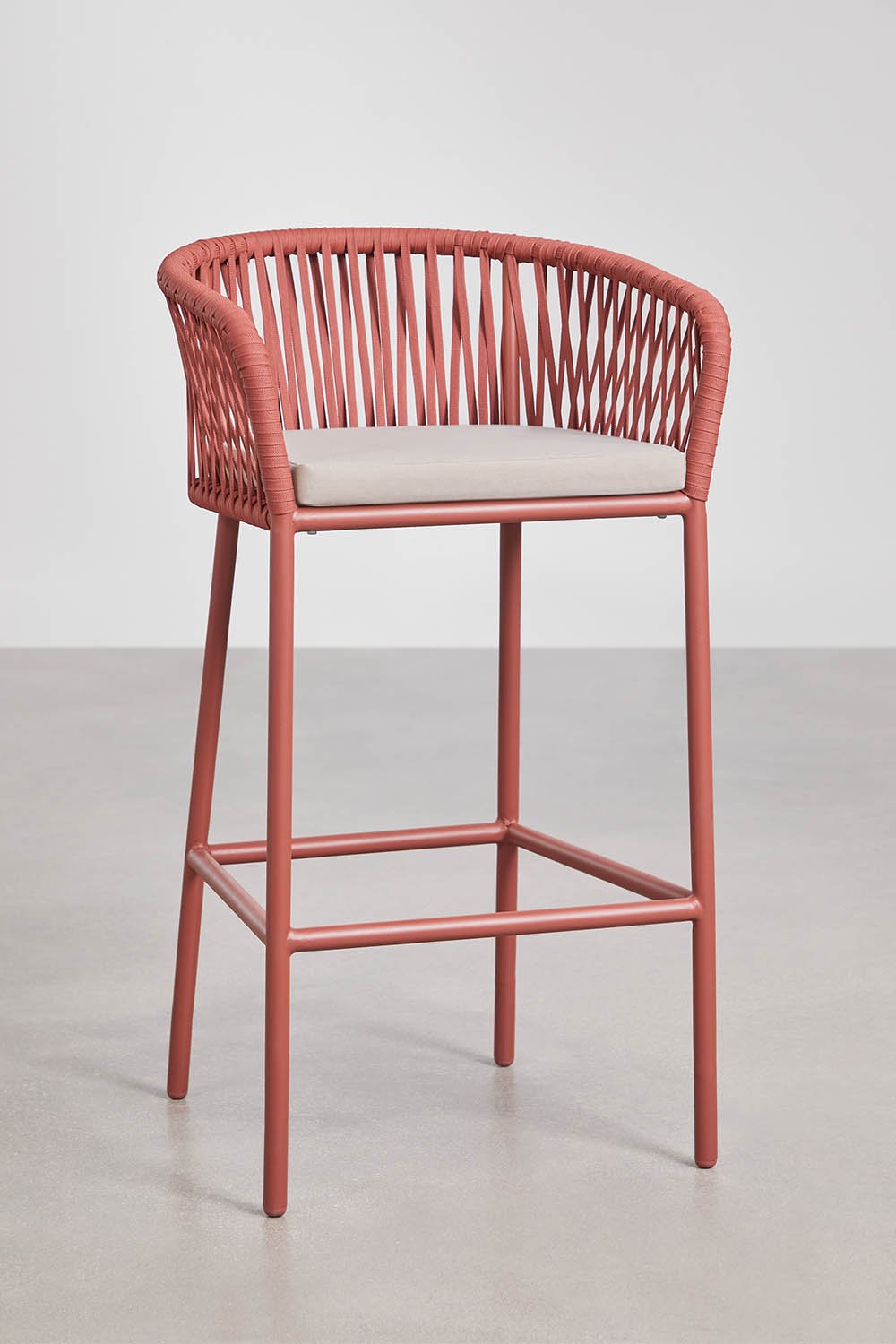 Set di 2 sgabelli alti con braccioli in corda intrecciata Arhiza, immagine della galleria 1