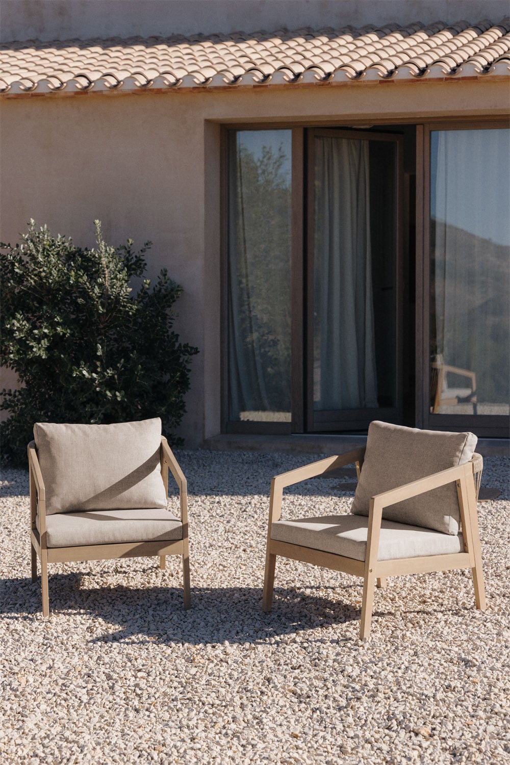 Set di 2 poltrone da giardino in legno di acacia e corda intrecciata Kaela, immagine della galleria 1