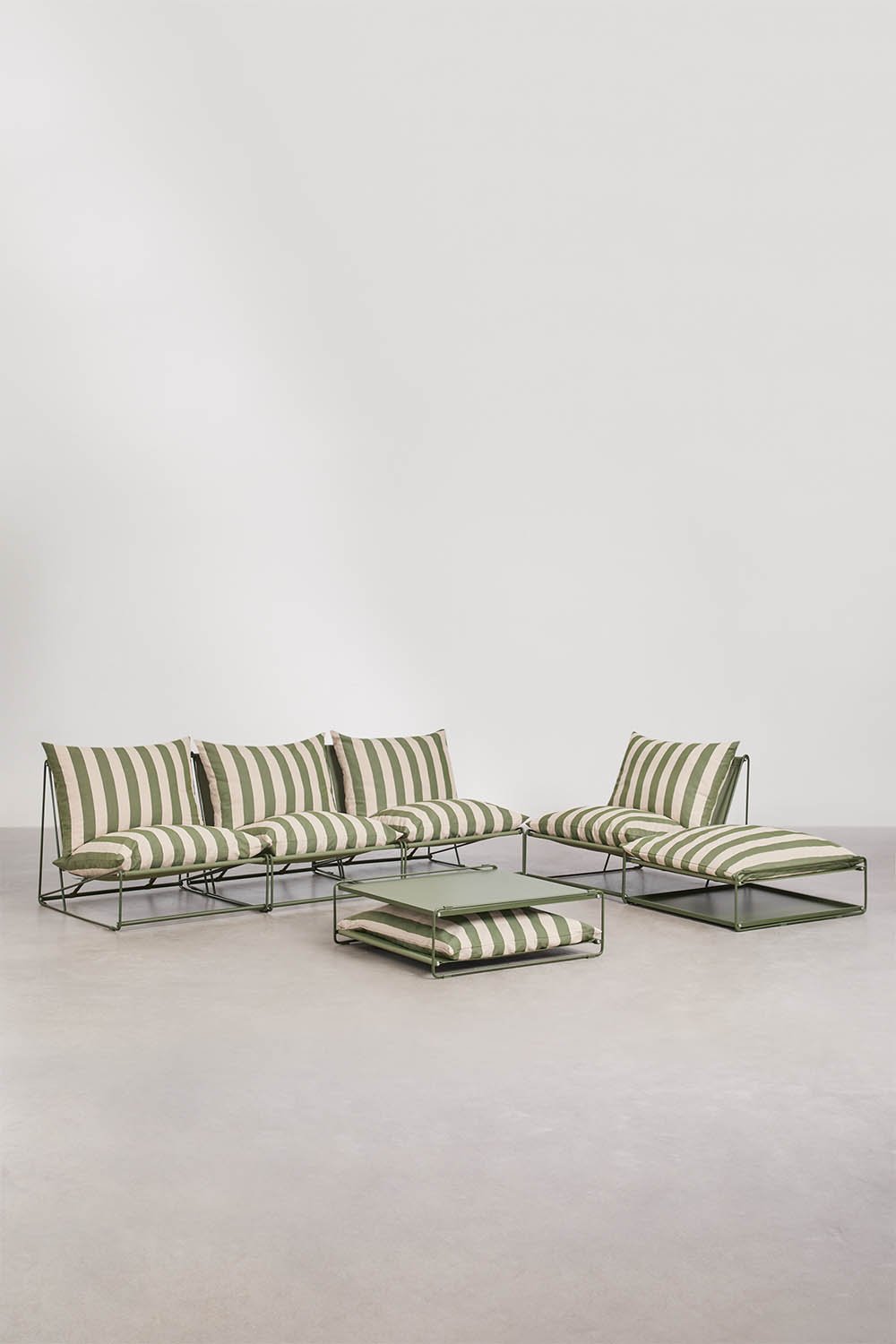 Set da giardino con divano modulare a 3 pezzi, poltrona, tavolino e pouf convertibili Amaro, immagine della galleria 1