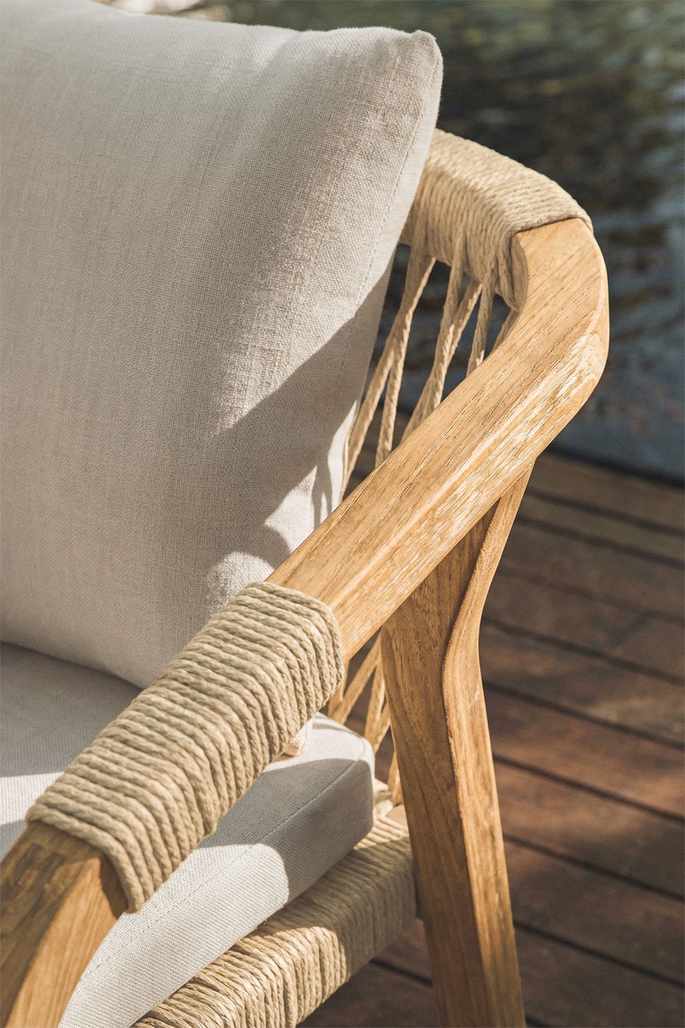 Set di 4 sedie da giardino con braccioli in legno di acacia Dubai, immagine della galleria 2