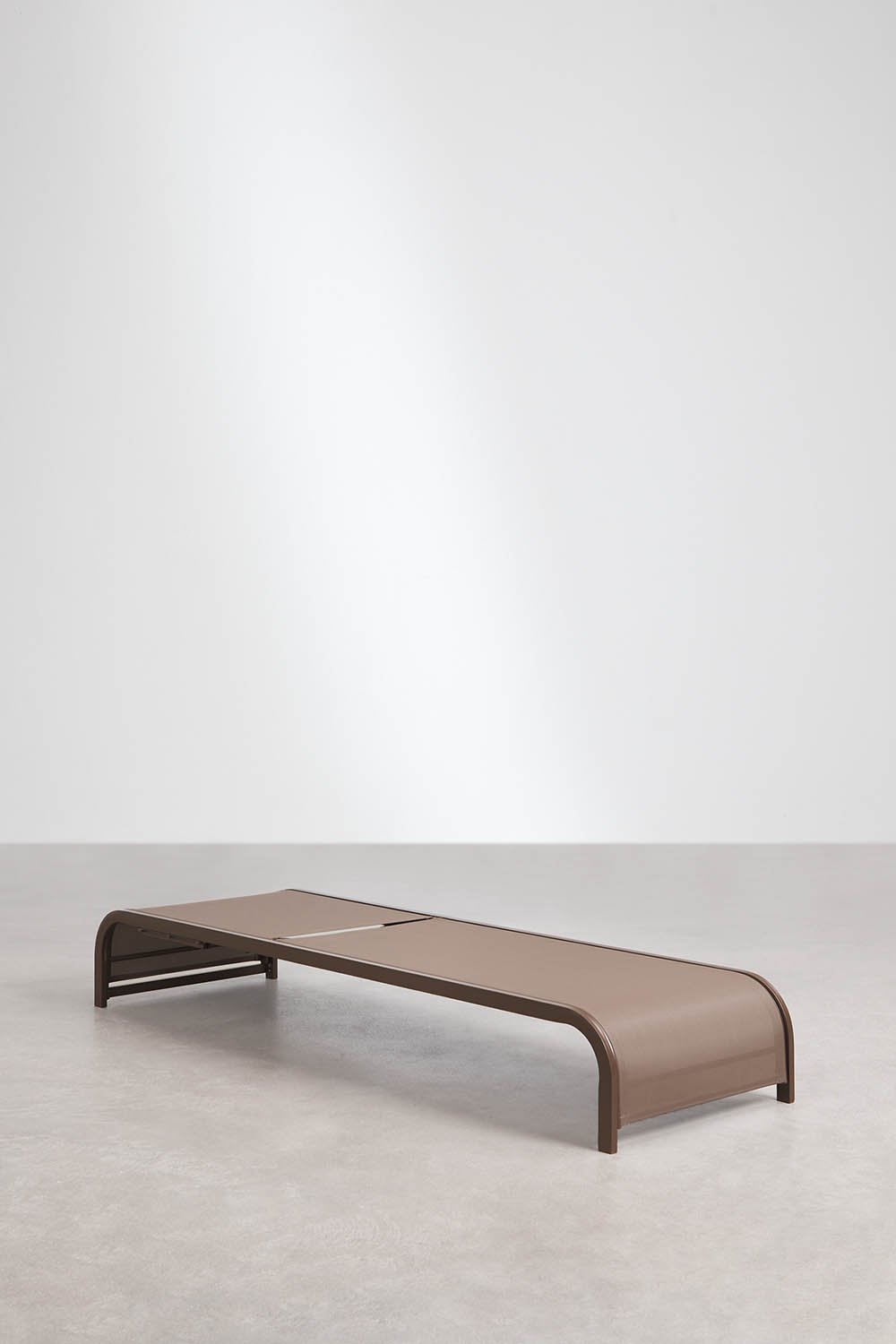 Set di 2 lettini reclinabili e tavolino laterale in acciaio Marietta, immagine della galleria 5