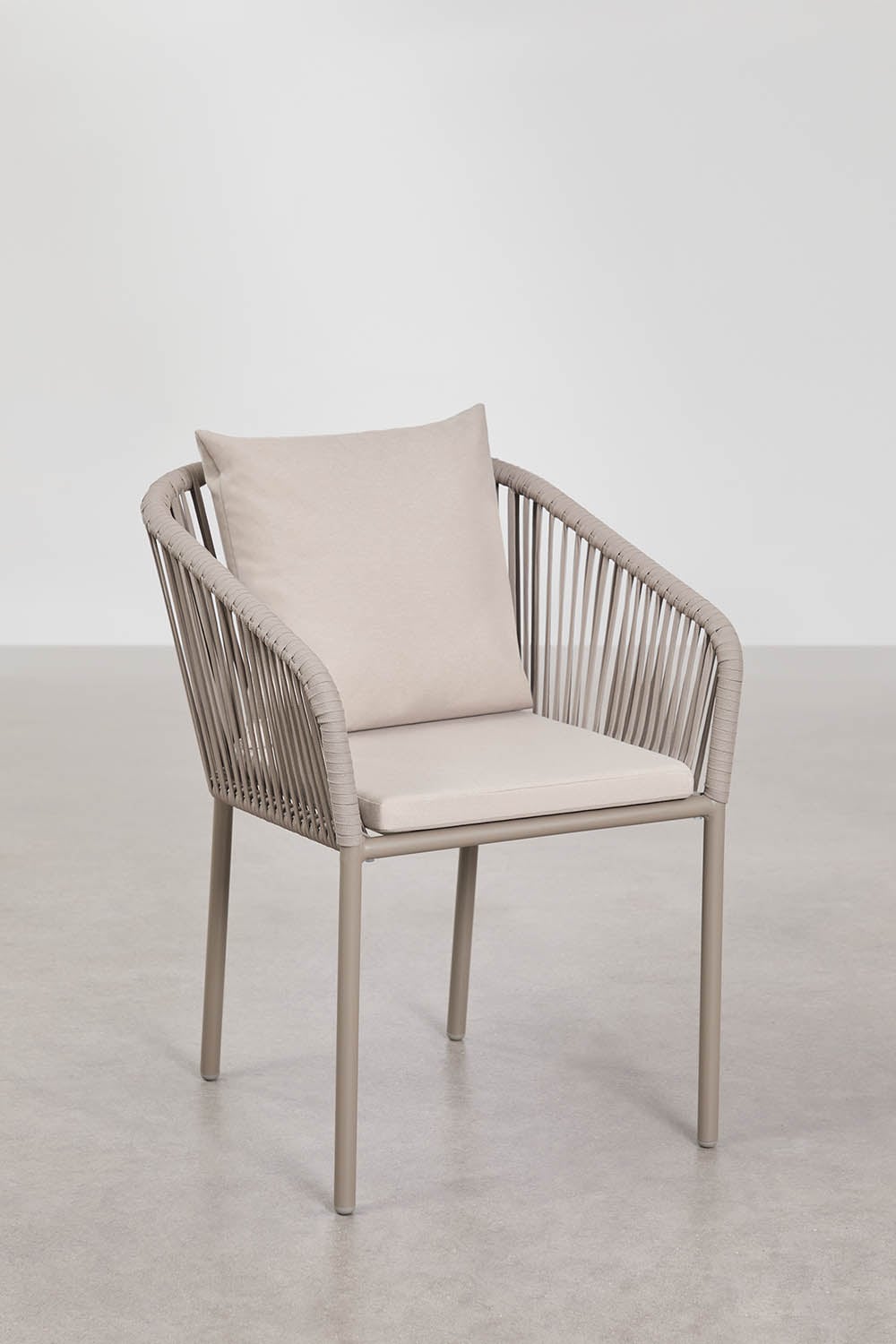 Set di 4 sedie da giardino con braccioli in corda intrecciata Arhiza Classic, immagine della galleria 3